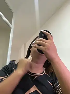 HOTTESTCANDYTS online show from December 27, 2024, 8:02 am