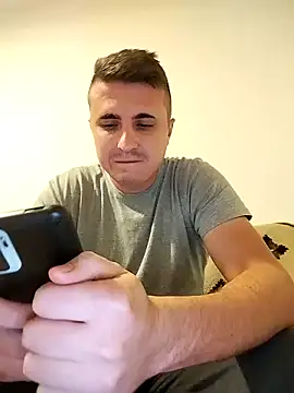 MrNoBoDy000 online show from September 30, 2025, 1:49 pm