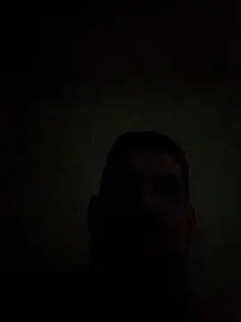 Snapshot of Eze_mole chatting on November 3, 2025, 12:02 am Eze mole online show from November 3, 2025, 12:02 am