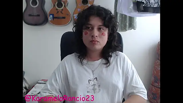 Snapshot of Smoke_trip_Alicia chatting on February 3, 2025, 3:49 pm Smoke trip Alicia online show from February 3, 2025, 3:49 pm