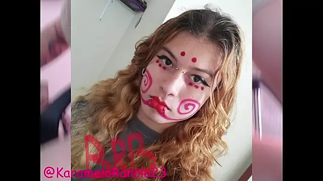 Snapshot of Smoke_trip_Alicia chatting on February 22, 2025, 3:14 pm Smoke trip Alicia online show from February 22, 2025, 3:14 pm