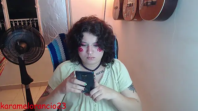 Snapshot of Smoke_trip_Alicia chatting on September 28, 2025, 9:25 am Smoke trip Alicia online show from September 28, 2025, 9:25 am