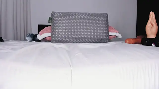 Vivixoxo online show from December 18, 2024, 12:51 pm