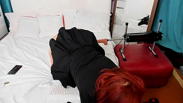 IvyHotFoxy online show from February 24, 2025, 8:25 pm