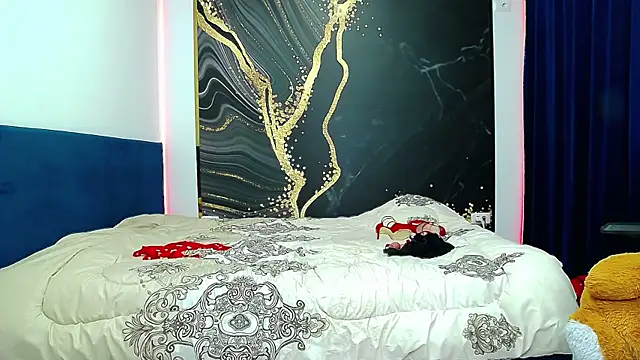 FlirtDeea online show from April 3, 2026, 3:04 am