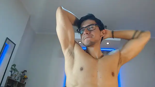 Andrew 4  online show from September 24, 2025, 1:53 am