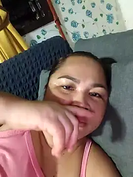 Snapshot of XXLorie_02 chatting on March 13, 2026, 2:34 pm XXLorie 02 online show from March 13, 2026, 2:34 pm