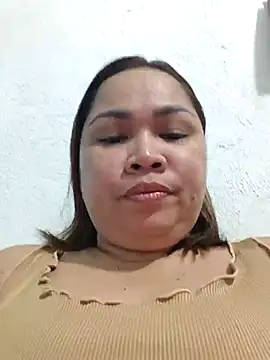 Snapshot of XXLorie_02 chatting on March 18, 2026, 12:30 pm XXLorie 02 online show from March 18, 2026, 12:30 pm