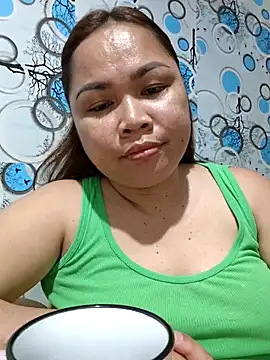 Snapshot of XXLorie_02 chatting on March 29, 2026, 12:38 pm XXLorie 02 online show from March 29, 2026, 12:38 pm