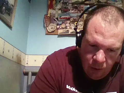 Snapshot of thickdick12331 chatting on October 21, 2025, 8:20 pm thickdick12331 online show from October 21, 2025, 8:20 pm