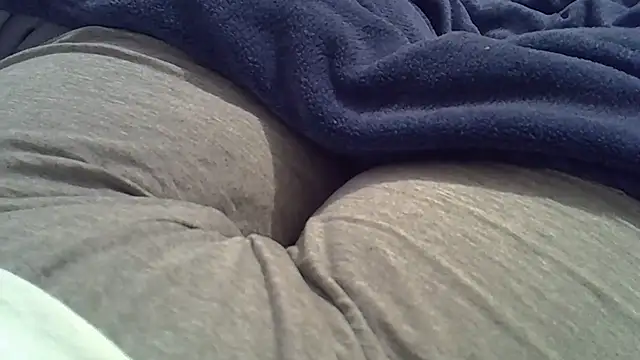 perescam online show from October 10, 2025, 6:29 pm