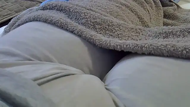 perescam online show from March 18, 2026, 4:32 pm