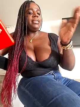 Snapshot of Adrilovechocolate chatting on May 22, 2026, 6:57 pm Adrilovechocolate online show from May 22, 2026, 6:57 pm