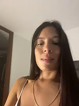 kamivolkano online show from October 7, 2025, 10:18 pm