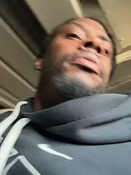 Snapshot of blue5455 chatting on March 4, 2025, 7:43 pm blue5455 online show from March 4, 2025, 7:43 pm