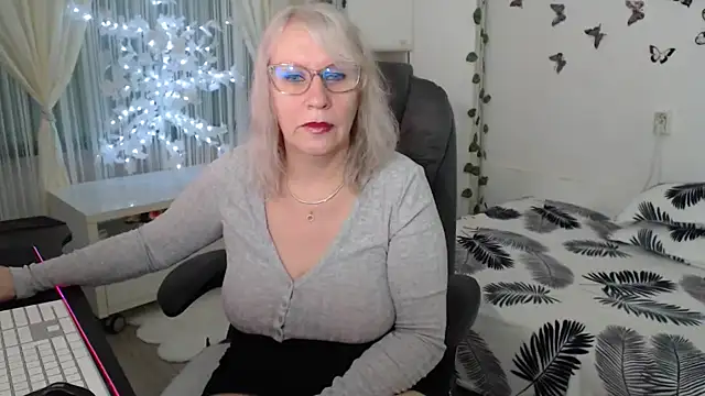 Ghertrude52 online show from March 23, 2026, 5:22 am