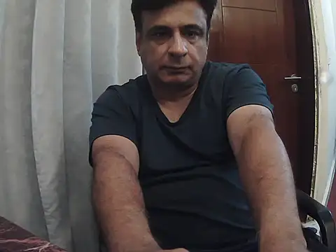 desipapaxxx online show from April 8, 2026, 7:47 pm