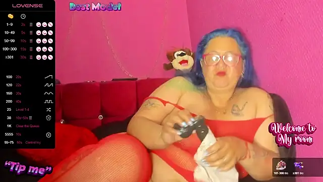 Snapshot of AnalGoddes chatting on January 6, 2026, 11:18 pm AnalGoddes online show from January 6, 2026, 11:18 pm