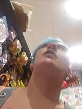 PinkTheHawk online show from December 5, 2024, 2:53 am