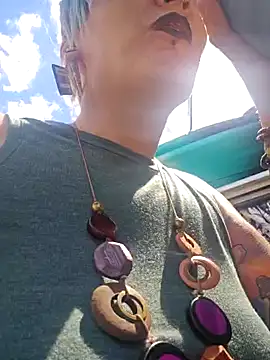 PinkTheHawk online show from January 9, 2025, 2:22 am