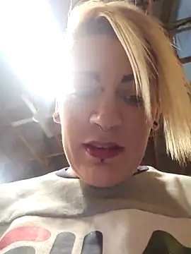 PinkTheHawk online show from October 9, 2025, 3:04 am