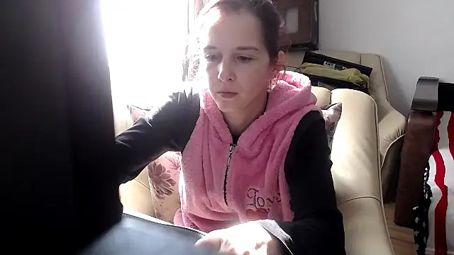 Snapshot of SexxyLety chatting on March 4, 2026, 10:32 am SexxyLety online show from March 4, 2026, 10:32 am