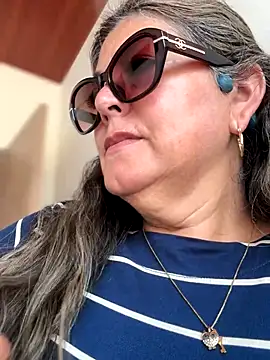 emma tour online show from November 9, 2025, 9:35 pm