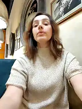 Snapshot of EvaXOAir chatting on January 13, 2025, 7:21 am EvaXOAir online show from January 13, 2025, 7:21 am