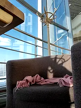 Snapshot of EvaXOAir chatting on February 20, 2025, 5:12 am EvaXOAir online show from February 20, 2025, 5:12 am