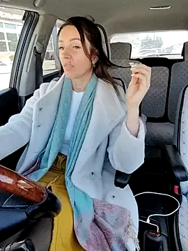 Snapshot of EvaXOAir chatting on March 22, 2025, 6:00 am EvaXOAir online show from March 22, 2025, 6:00 am