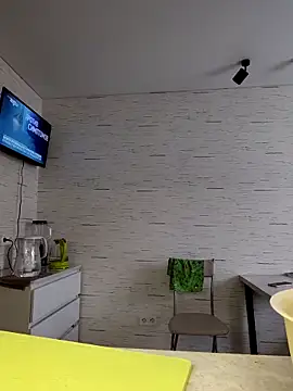 Snapshot of EvaXOAir chatting on September 28, 2025, 5:02 am EvaXOAir online show from September 28, 2025, 5:02 am