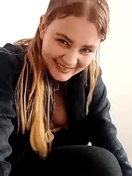 Snapshot of Mia_davis01 chatting on April 11, 2026, 9:30 pm Mia davis01 online show from April 11, 2026, 9:30 pm