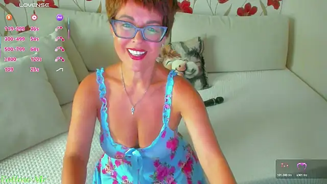 Snapshot of JennAlison chatting on May 15, 2026, 2:46 pm JennAlison online show from May 15, 2026, 2:46 pm
