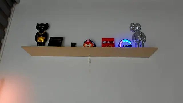 camilo restrepo21 online show from February 9, 2025, 8:00 am