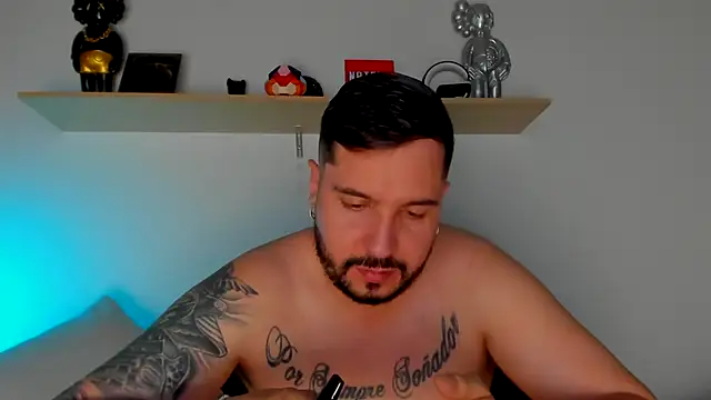 camilo restrepo21 online show from March 9, 2025, 12:42 am