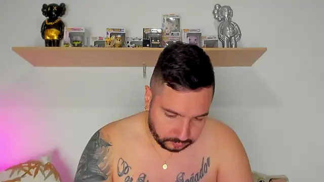 camilo restrepo21 online show from October 30, 2025, 11:27 pm