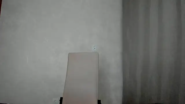 Snapshot of why_again_me chatting on January 17, 2025, 6:33 pm why again me online show from January 17, 2025, 6:33 pm