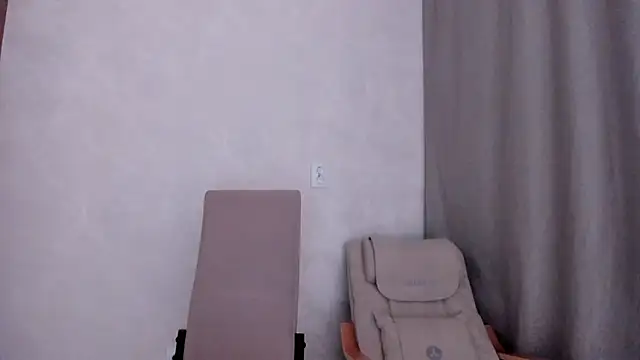 Snapshot of why_again_me chatting on January 30, 2025, 2:36 pm why again me online show from January 30, 2025, 2:36 pm