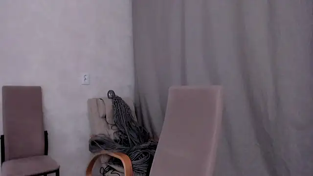 Snapshot of why_again_me chatting on February 15, 2025, 7:17 pm why again me online show from February 15, 2025, 7:17 pm