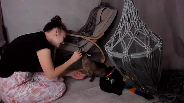 Snapshot of why_again_me chatting on February 22, 2025, 6:41 pm why again me online show from February 22, 2025, 6:41 pm