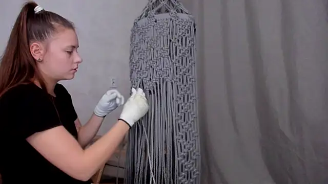 Snapshot of why_again_me chatting on March 6, 2025, 10:26 pm why again me online show from March 6, 2025, 10:26 pm