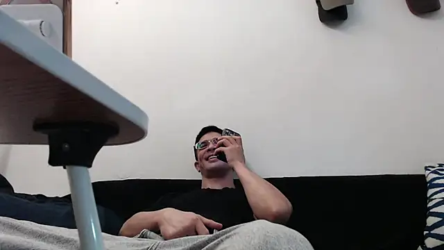 Snapshot of SebastianReiss chatting on February 12, 2025, 7:13 pm SebastianReiss online show from February 12, 2025, 7:13 pm