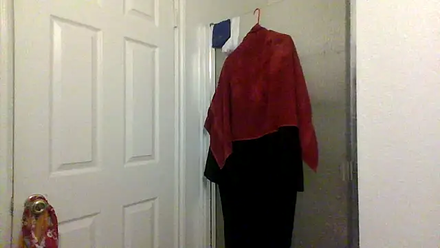 Tramontas online show from November 5, 2025, 7:08 am