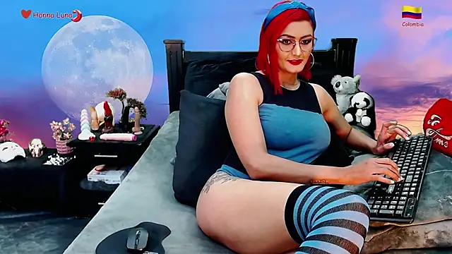 Hanna Luna online show from December 20, 2025, 7:48 am