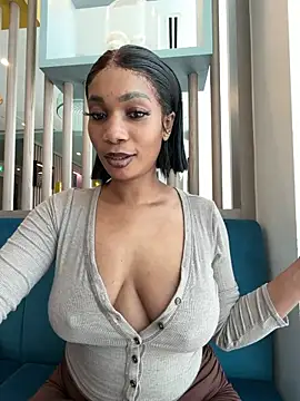 Snapshot of __Nessa__ chatting on May 28, 2026, 11:40 am Nessa online show from May 28, 2026, 11:40 am