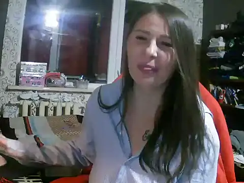 Valerivv online show from May 16, 2026, 11:03 pm