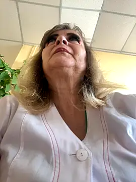 Irina2909xh online show from September 25, 2025, 7:45 am