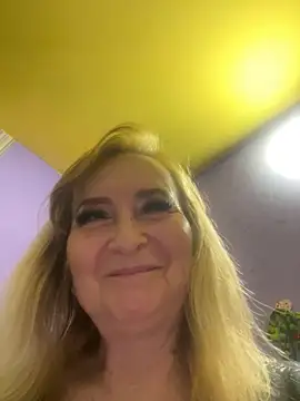 Irina2909xh online show from November 12, 2025, 12:00 am