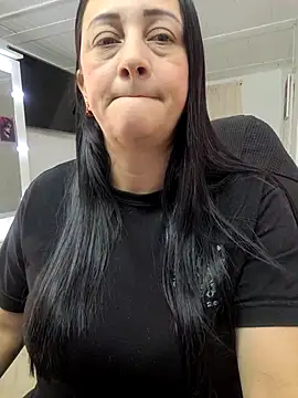 Ameliarizo online show from October 7, 2025, 10:18 pm