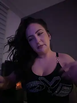 Snapshot of itsCassie chatting on February 9, 2025, 9:17 pm itsCassie online show from February 9, 2025, 9:17 pm